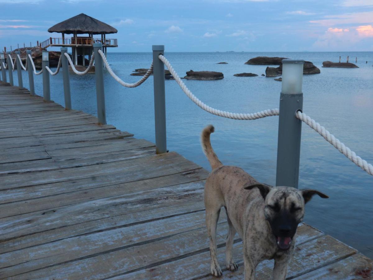 The Pier Phu Quoc Resort Exterior foto